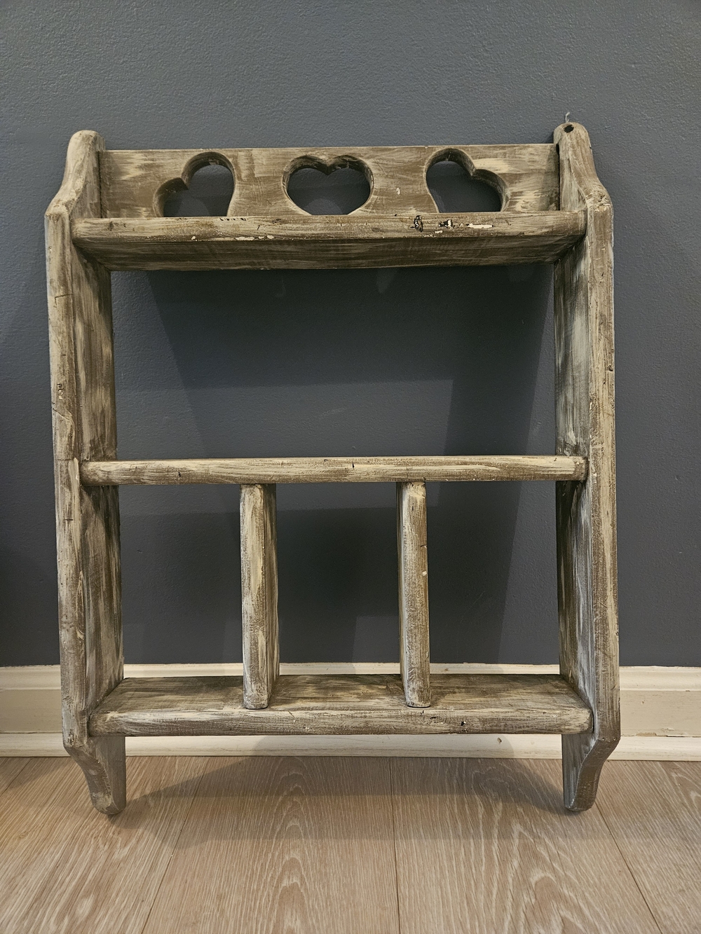 Rustic Vintage Wooden Heart Shelf-Whitewashed